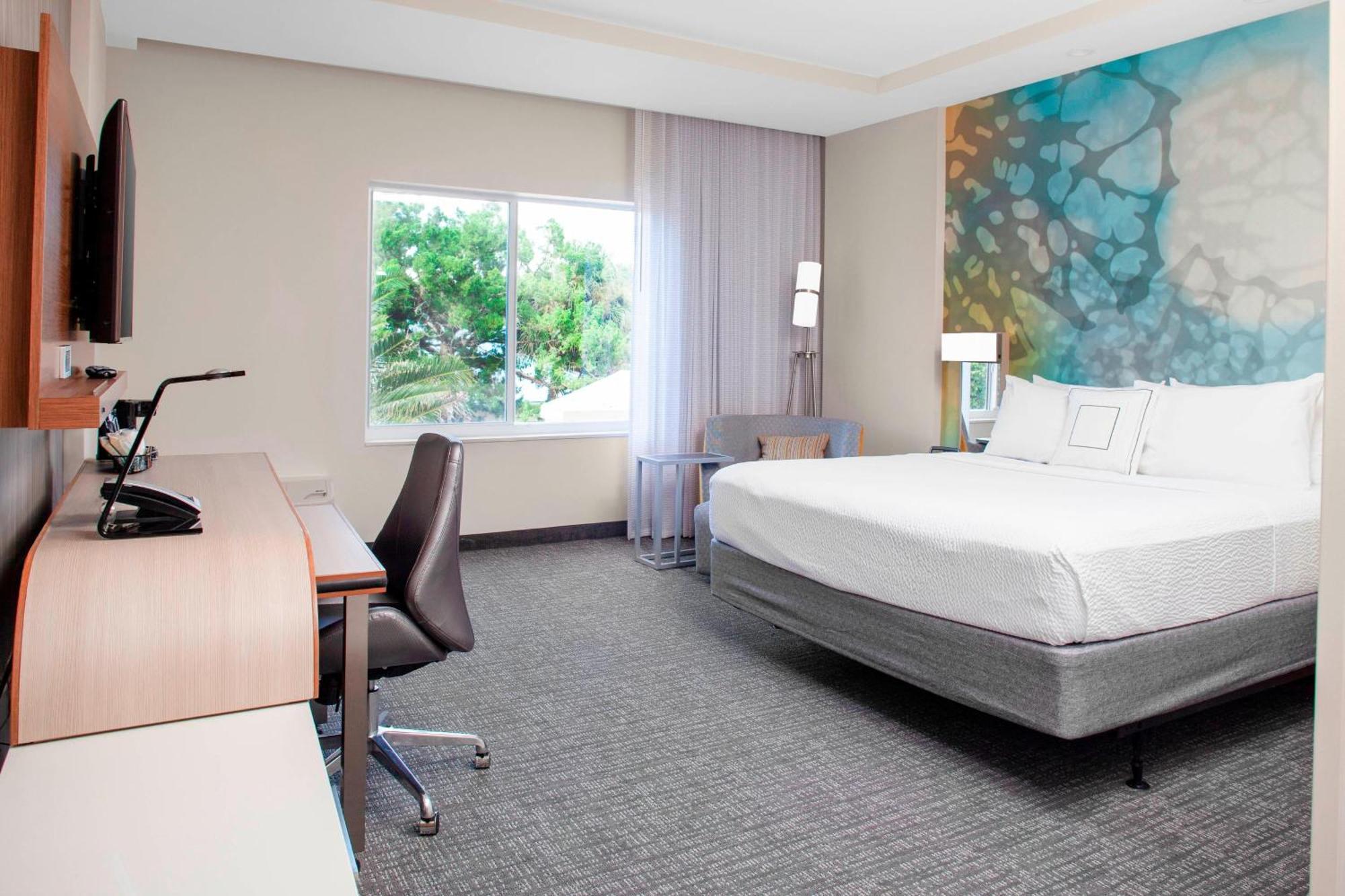 Отель Courtyard By Marriott Deland Historic Downtown Экстерьер фото